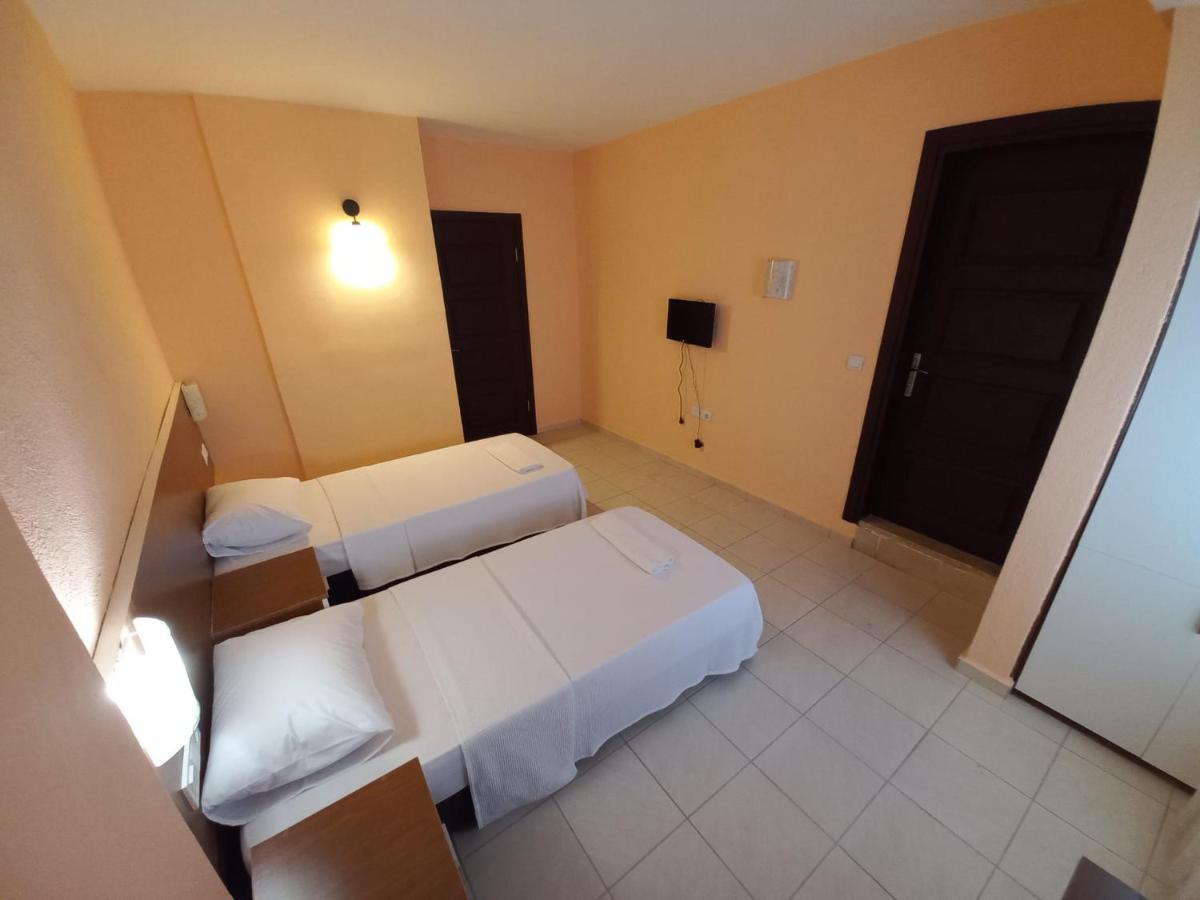 Farmside Otel Фетие Екстериор снимка